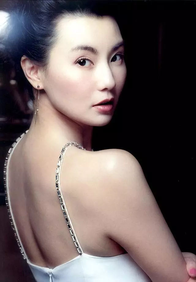 54歲的張曼玉,欺騙了娛樂圈18年,終於坦白說出終身不嫁的原因!
