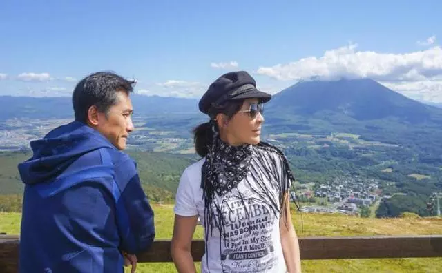 54歲的張曼玉,欺騙了娛樂圈18年,終於坦白說出終身不嫁的原因!