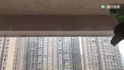 把牙膏抹在鑰匙上,太實用了,學會了能省下不少錢,趕緊試一試