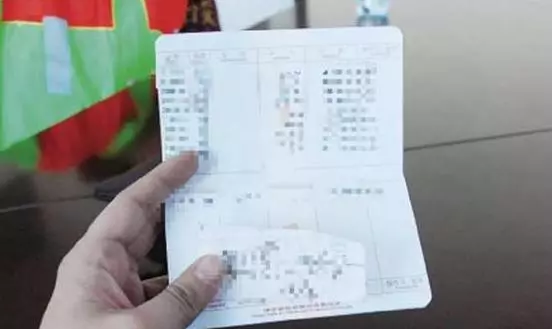 母親身患癌症爺爺家的人不管,外公出錢相救,如今我用三十萬報恩