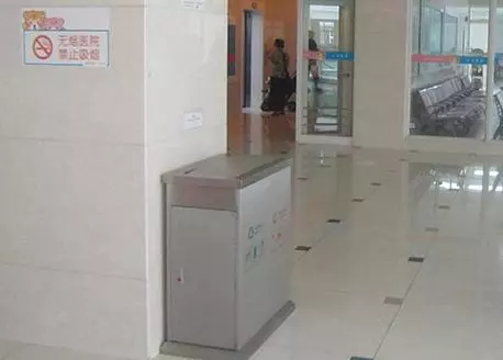 婆婆生病想吃湯圓,聽到婆婆在病房裡說的話,我把湯圓扔進垃圾桶