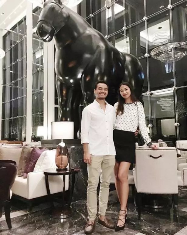 恭喜!敦馬孫女正式宣布【接受男友求婚】女神要嫁人了,男友來頭不小!