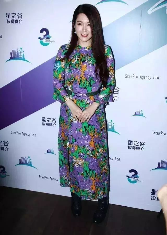 老公不介意拍親熱戲!36歲前TVB離巢花旦直言:他喜歡我性感!