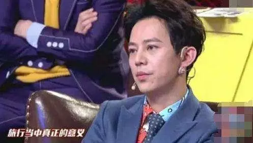 老好人何炅圈內唯一的仇人?錄節目當場黑臉語氣冷淡,不留情面!