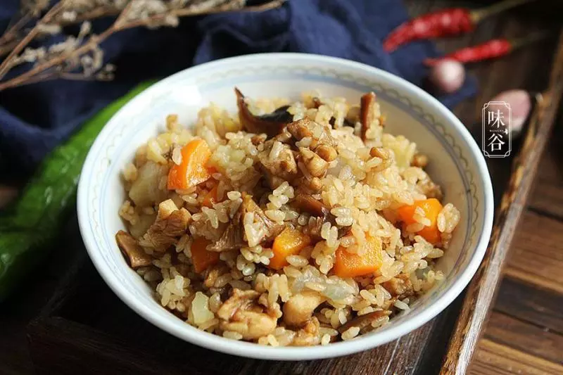 米飯最好吃做法,飯菜一鍋出,好吃又簡單,非常適合懶人!