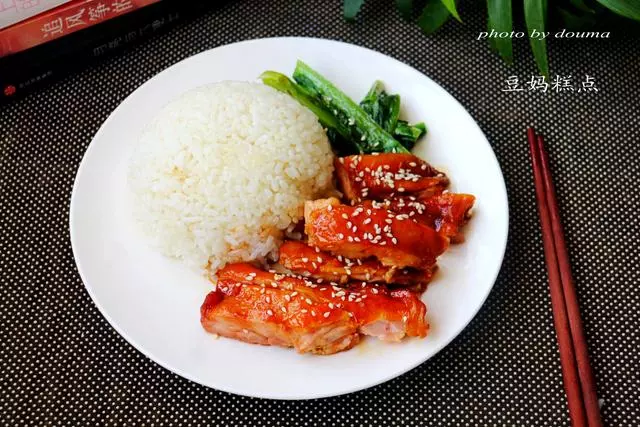 不用開火,教你10分鐘做雞腿飯!學會就不用叫外賣啦~