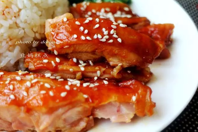 不用開火,教你10分鐘做雞腿飯!學會就不用叫外賣啦~