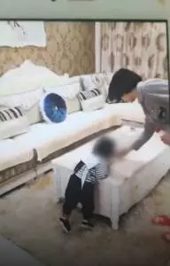 看了火都來!!【賭博害死人!】男子欠下一屁股債無力償還,竟以RM36,000狠心把『女兒賣了』!