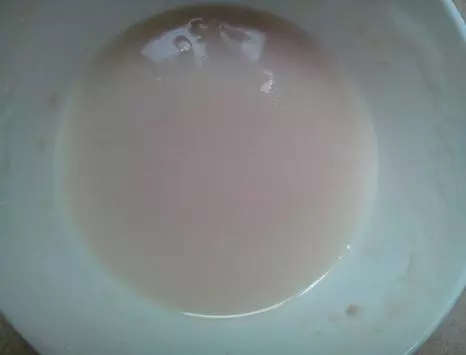 炸油條時,別只知道放酵母和鹽,多加這2樣,油條更蓬鬆香軟酥脆