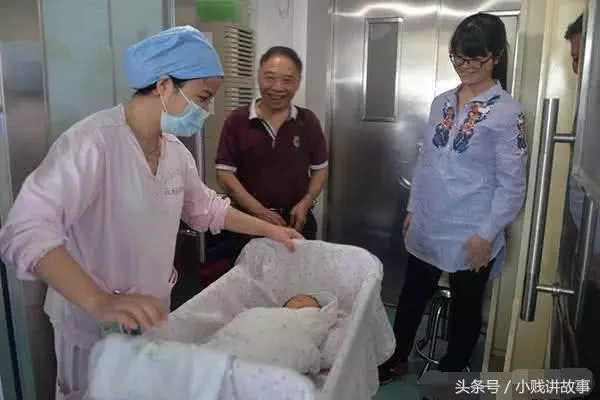 意外懷孕不得已遠嫁,生孩子後我賺奶粉錢,婆家的態度我不再回去