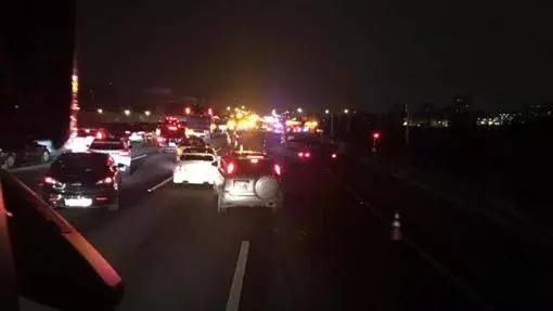 疑大貨車翻覆!國道連環撞釀1死4傷 屍體遭噴飛輾壓碎裂 內附視頻!
