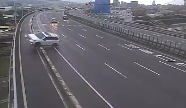 【墜車20公尺亡】酒駕失控衝出護欄墜落身亡 女友:前一晚有與他小酌