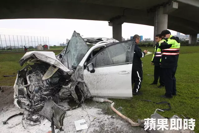 【墜車20公尺亡】酒駕失控衝出護欄墜落身亡 女友:前一晚有與他小酌