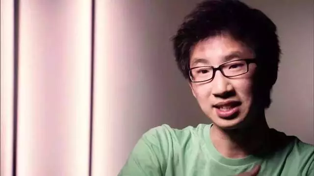 天才華裔18歲大學畢業,20歲上福布斯,如今遭「強東式」桃色陷阱?