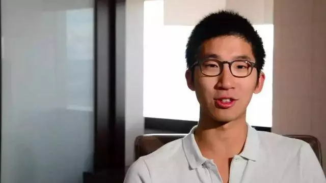 天才華裔18歲大學畢業,20歲上福布斯,如今遭「強東式」桃色陷阱?