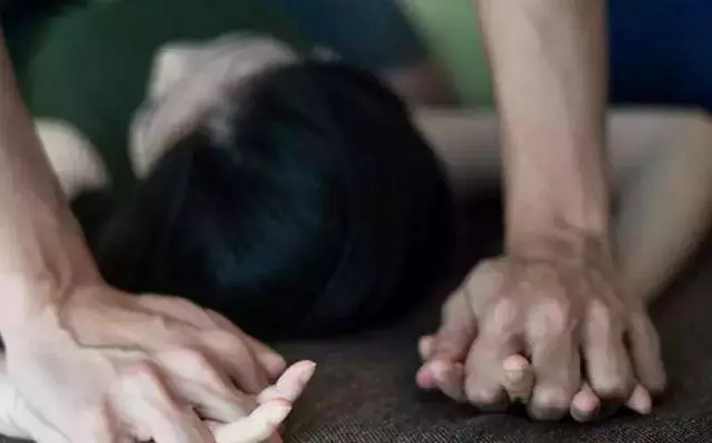 天才華裔18歲大學畢業,20歲上福布斯,如今遭「強東式」桃色陷阱?
