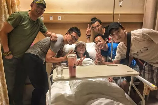 38歲本土劇女星赴陸拍戲傳「嘔吐後昏迷不醒」!送醫後被診斷出患有......讓未婚的她瞬間崩潰!