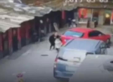 6歲女童獨自玩耍 臉慘遭怪女子猛砍5刀