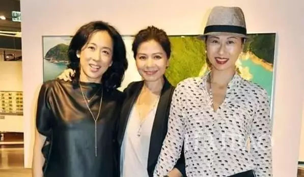 女神素顏照曝光!58歲鍾楚紅,不整容,不P圖,做真實的自己!