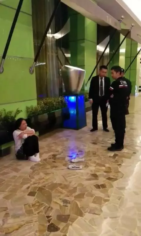一名中國籍女子到雲頂賭輸錢後!! 竟然在賭場外大喊賠我5萬[內附視頻]