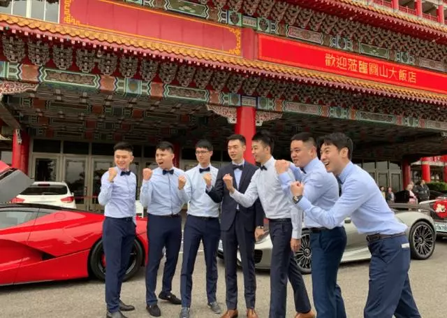 林志穎弟弟大婚,豪華跑車並排助陣,兄妹五人林志穎基因最好!