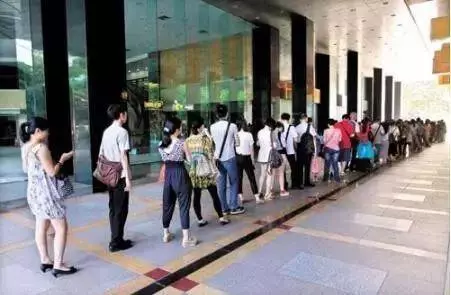 人們總是抱怨 終於離開新加坡了 ! 最後後悔 ?