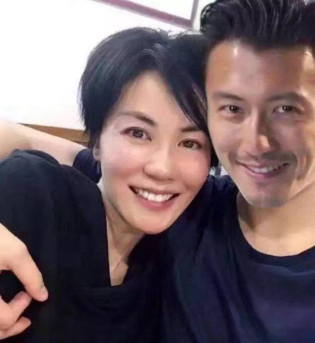 謝賢喜歡年輕型,謝霆鋒喜歡媽媽型,謝婷婷喜歡歐美型!