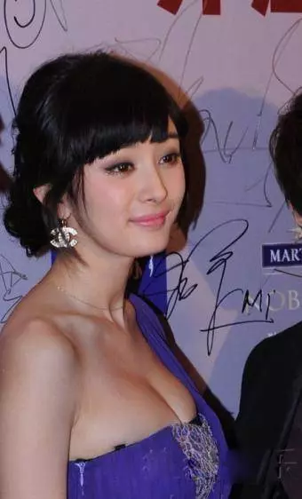 7位明星身上「體味太臭」,嚴重到讓人想逃離!你永遠猜不出來是誰!這2位女星意想不到!