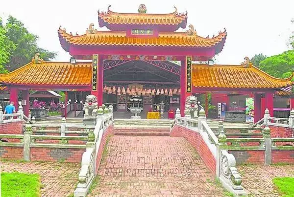 柔佛古來普陀村!! 用大悲水來擦洗車牌 竟然會財星高照 橫財huat不停