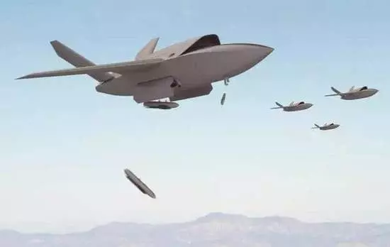 成功首飛!美軍又一黑科技戰機震撼問世,軍迷:這才是真正對手