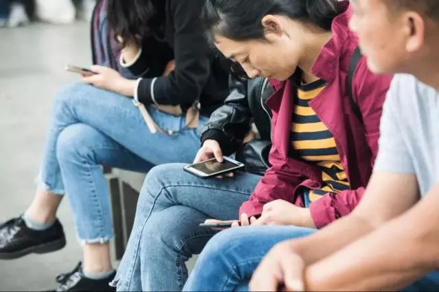 為啥去西藏旅遊時,導遊一直提醒不能上廁所時玩手機?你們猜到嗎