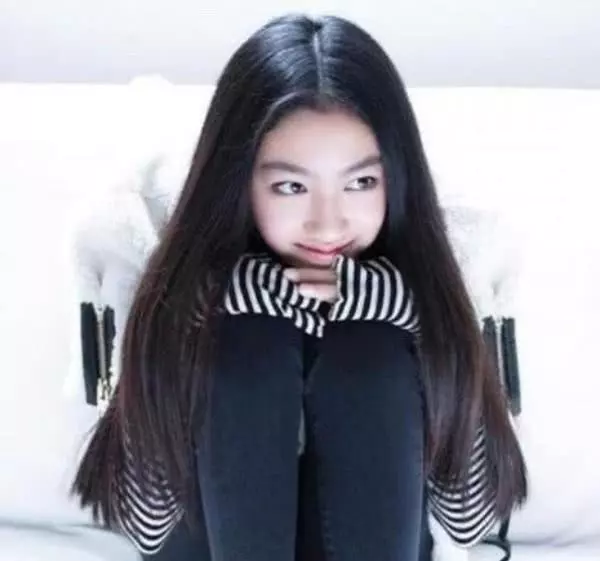 本以為邱淑貞女兒夠美了,但看到了朱茵女兒,全世界等她長大!