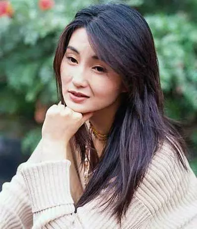 54歲張曼玉「欺騙」娛樂圈18年!坦白說出終身不嫁的原因!請原諒她吧!