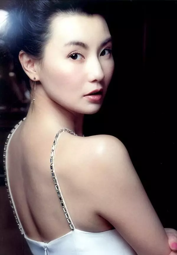 54歲張曼玉「欺騙」娛樂圈18年!坦白說出終身不嫁的原因!請原諒她吧!