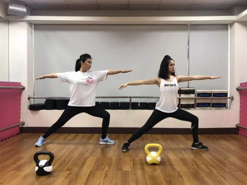梁佑南「校花女兒」出道了!24歲的方琦,繼承媽媽美貌,目標是諧星!
