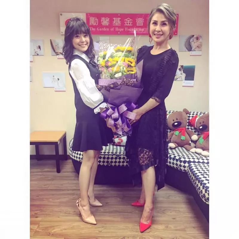 梁佑南「校花女兒」出道了!24歲的方琦,繼承媽媽美貌,目標是諧星!