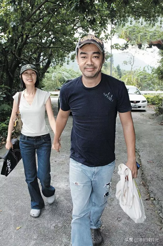 51歲郭藹明素顏買菜被贊靚女,親自買裝修建材,曾拒TVB復出邀請