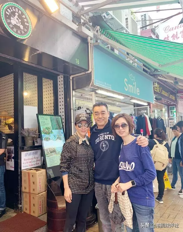 51歲郭藹明素顏買菜被贊靚女,親自買裝修建材,曾拒TVB復出邀請