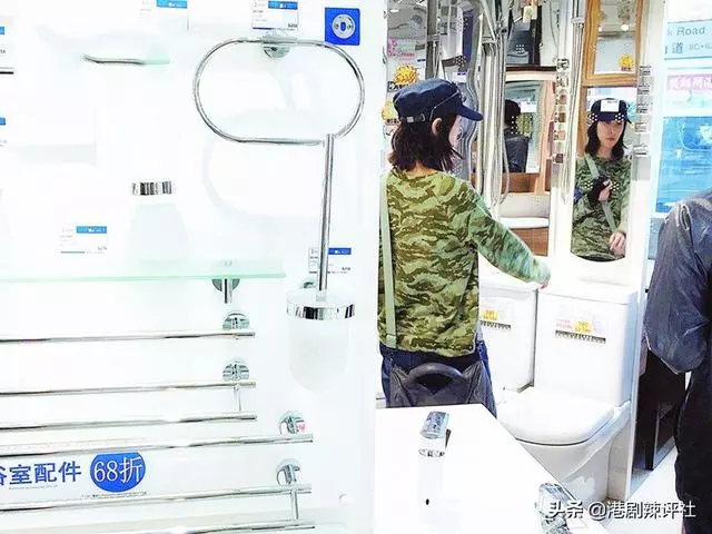 51歲郭藹明素顏買菜被贊靚女,親自買裝修建材,曾拒TVB復出邀請