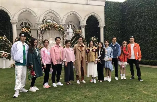 跑男錄製路透照曝光:Baby艷壓延禧眾女星,李晨鄭愷臉胖了一圈!