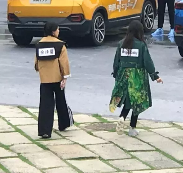 跑男錄製路透照曝光:Baby艷壓延禧眾女星,李晨鄭愷臉胖了一圈!