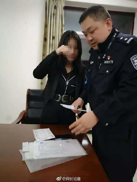 開跑車超速後嗆:我就是欠教育 女主播只出道4天就被永久封殺