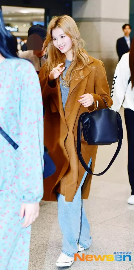 [TWICE][分享]190326 美顏暴擊X2！果然好看的人連朋友都是好看的