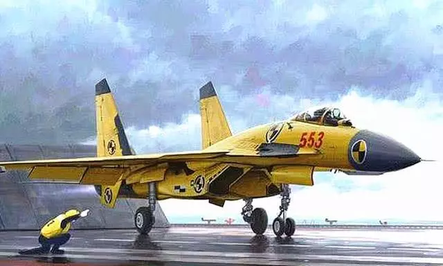 中國新型艦載機完成首飛,一艘航母可裝備四架,意義不亞於殲20