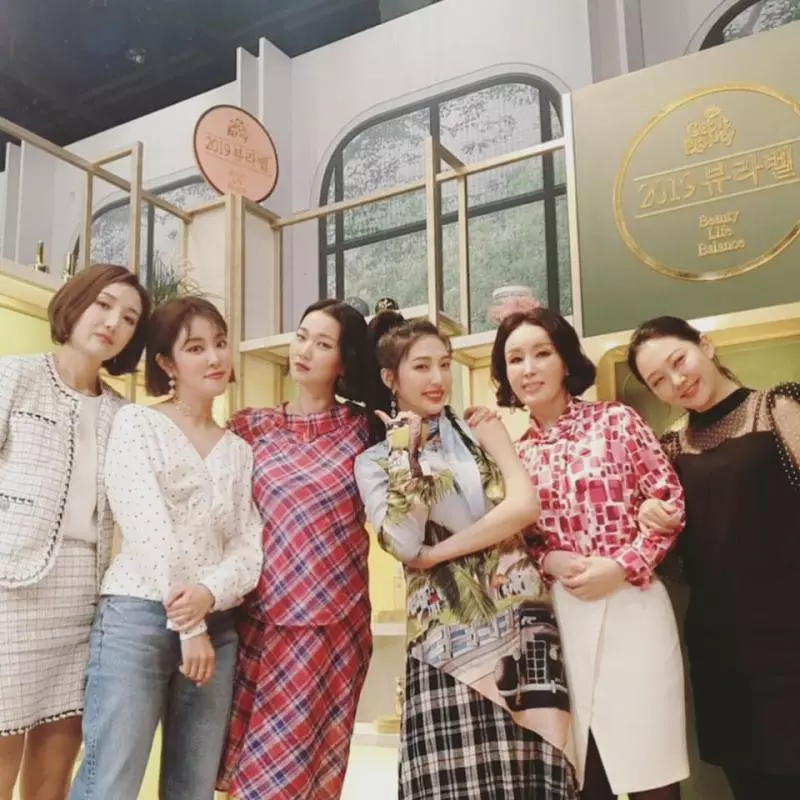[Red Velvet][分享]190326 性感小九在線撩人！Cute&Sexy就是Joy的雙重魅力啊！