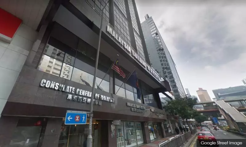 【納吉在國會上點燃了「國債的問題」】結果慘遭林冠英打臉炮轟,網民紛紛拍手叫好!