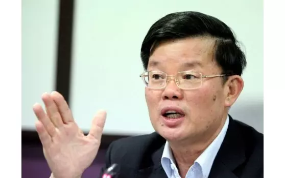 【納吉在國會上點燃了「國債的問題」】結果慘遭林冠英打臉炮轟,網民紛紛拍手叫好!