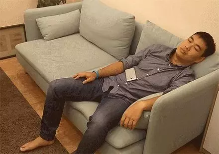 連生七個女兒後,如願生下兒子,到了晚年,如今生活卻令人慨嘆
