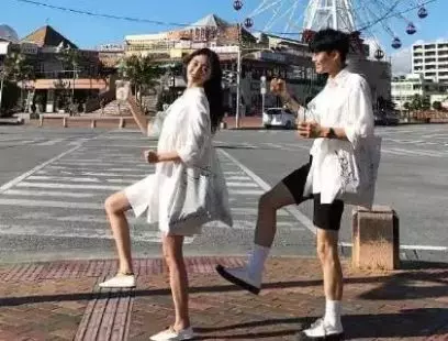 女兒幼時走失,夫妻領養一個兒子,十年後兒子帶女友回家蒙了