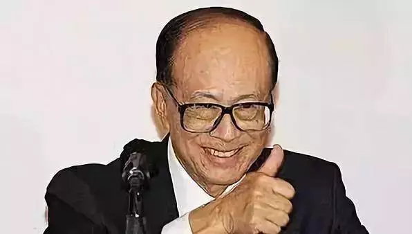 與新加坡的這一次交易,李嘉誠帳面損失了185億港幣!